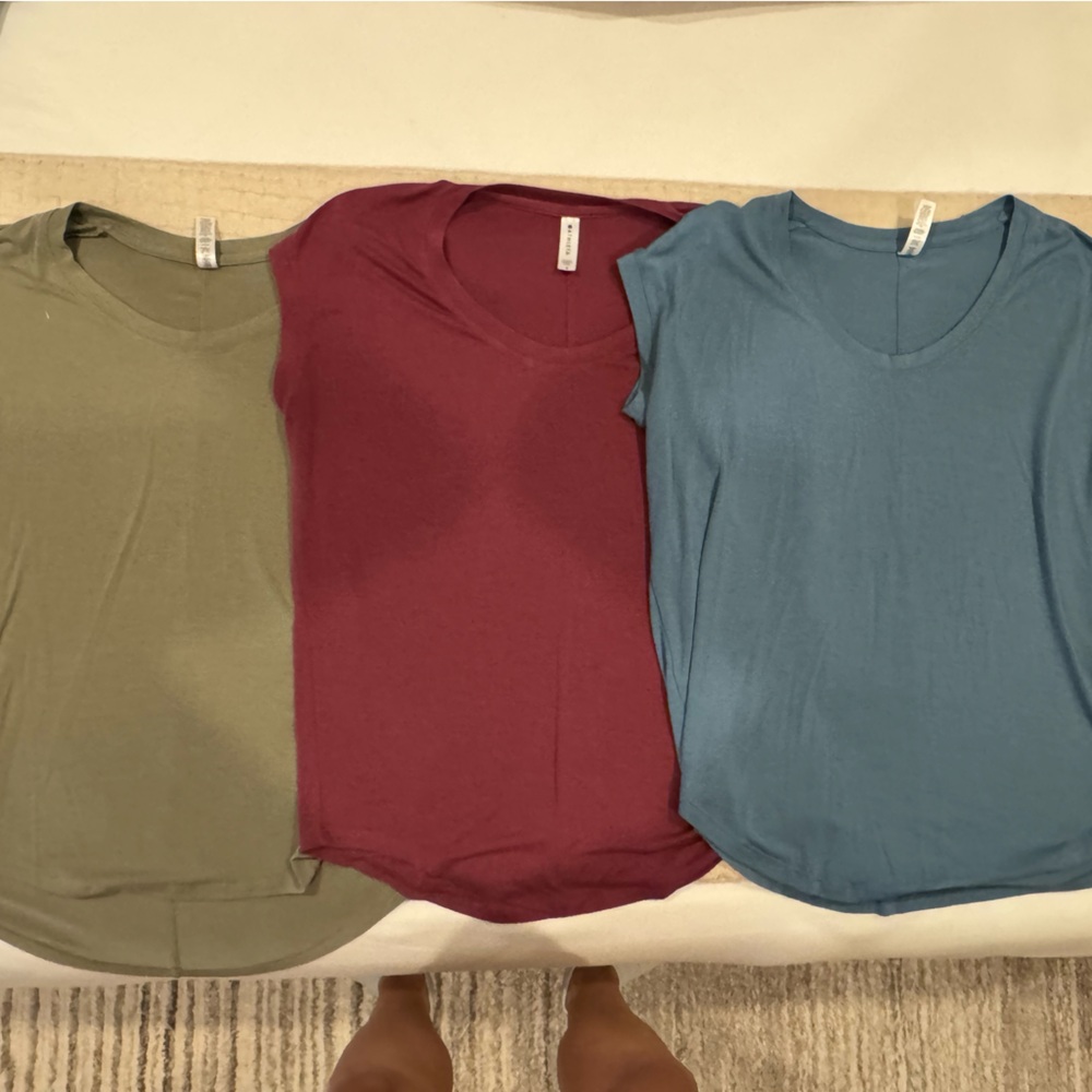 Athleta Short Sleeve Tees (3)